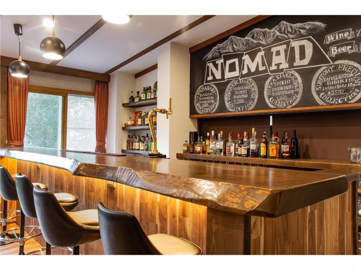 Nomad Hakuba Bed & Breakfast Exterior photo